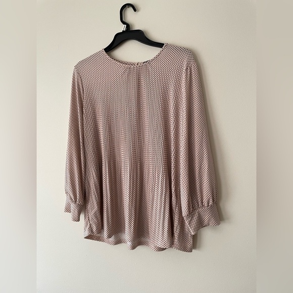 ADRIANNA Papell Bell Sleeve Shirt Size L - Picture 9 of 10